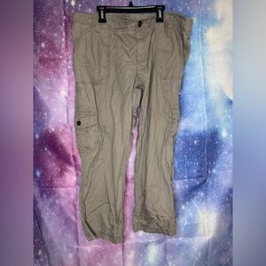 Caslon Khaki Cargo Capris